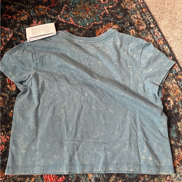Women’s Nike Tee - Picture 5 of 5